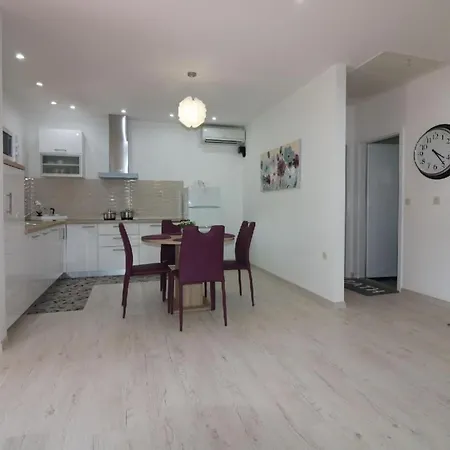 Melisa 7 By Interhome *