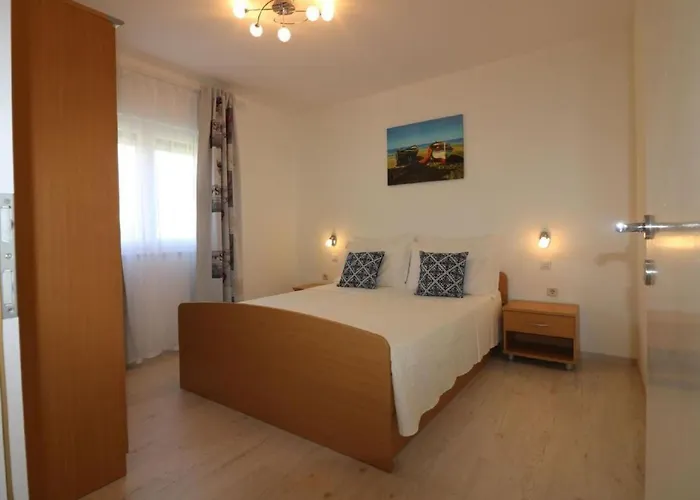 Melisa 7 By Interhome Tatil Evi Poreč
